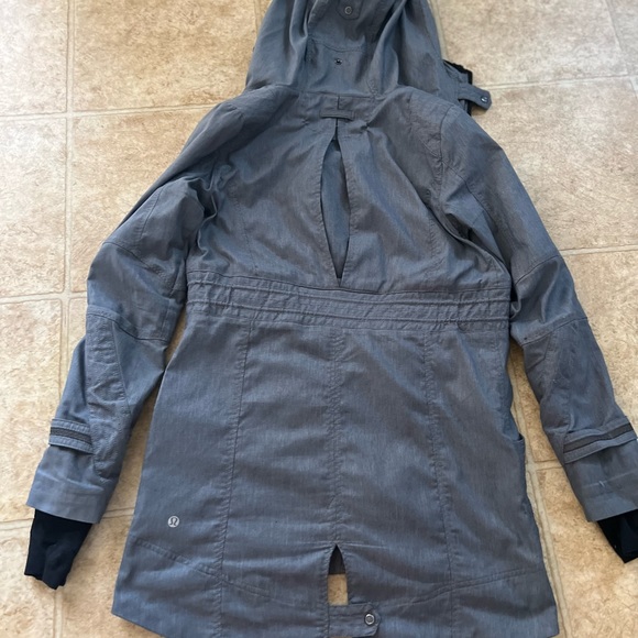LULULEMON APRES RUN ANORAK GREY - Picture 2 of 5